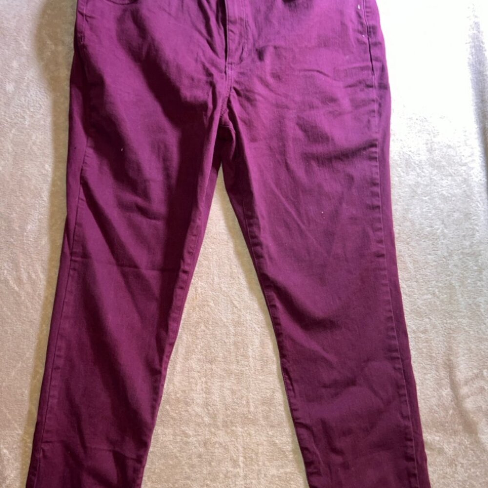 Sonoma‎ Women 16R Wine Maroon Mid Raise Curvy Skinny Stretch Causal Jean